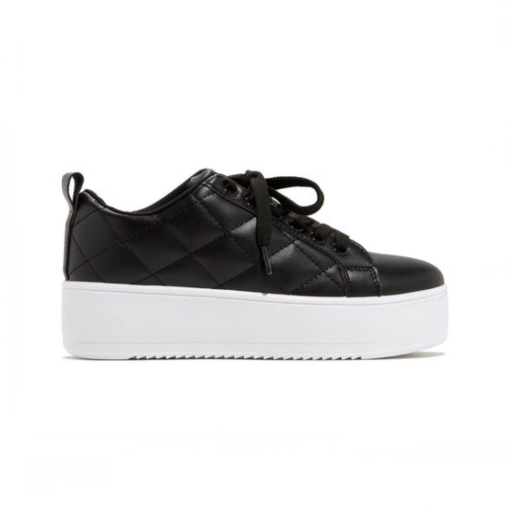 !! NEW !! Black Quilted Vegan Leather Platform Sneakers - Picture 3 of 9